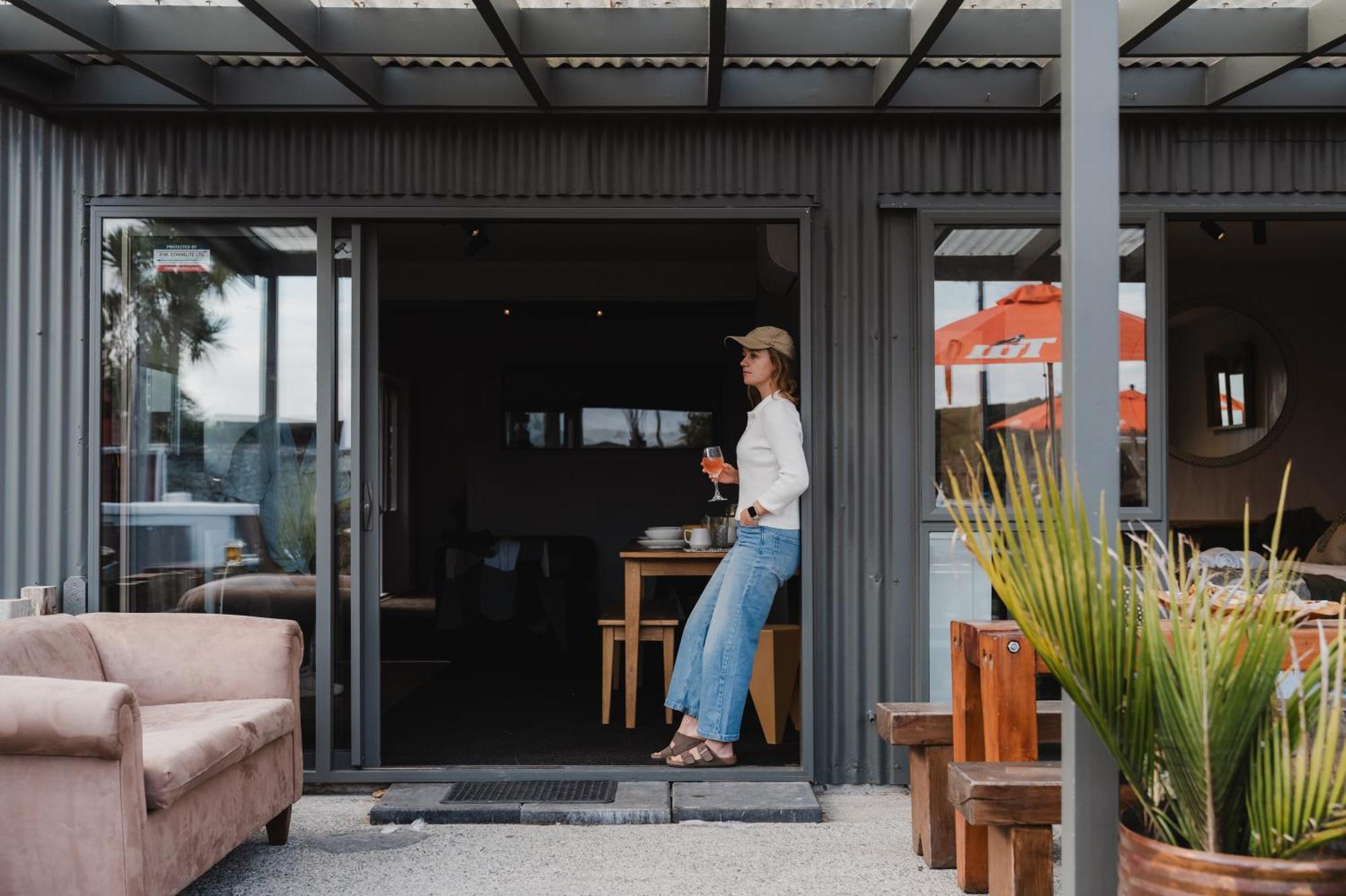 Lake Mahinapua Hotel Ruatapu Eksteriør billede